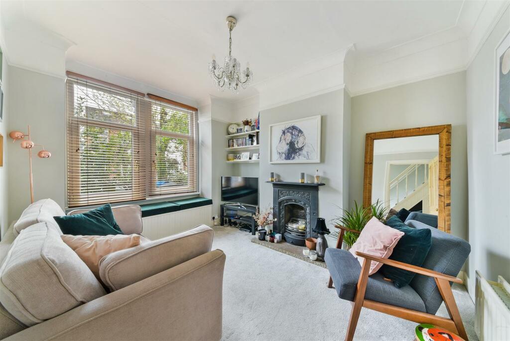 Frnt Reception Room