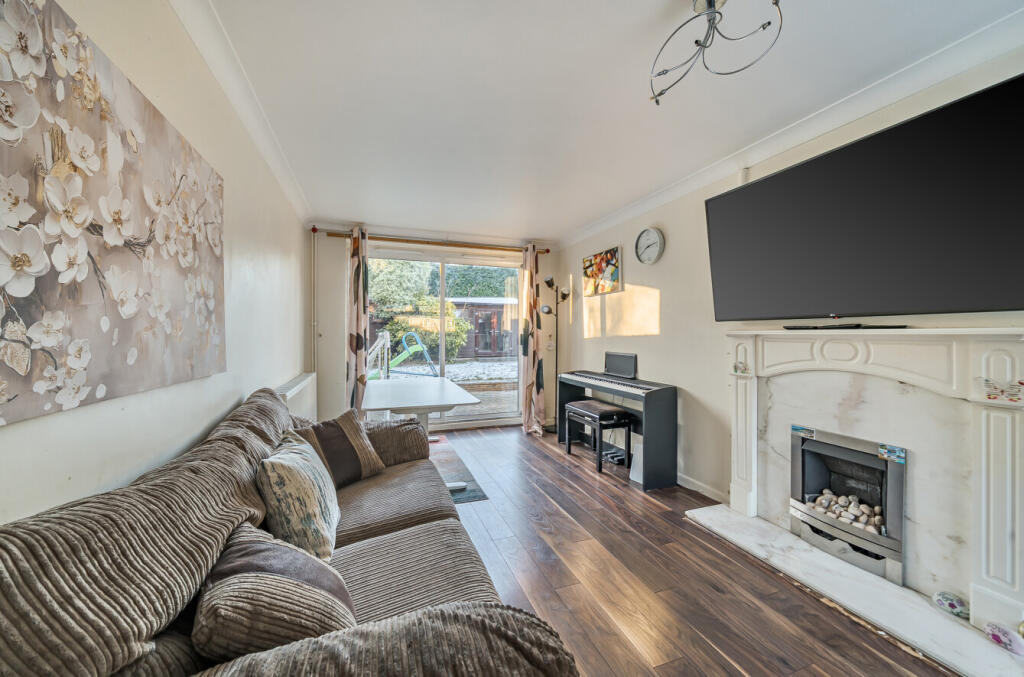 1395362-4-695bdc6...