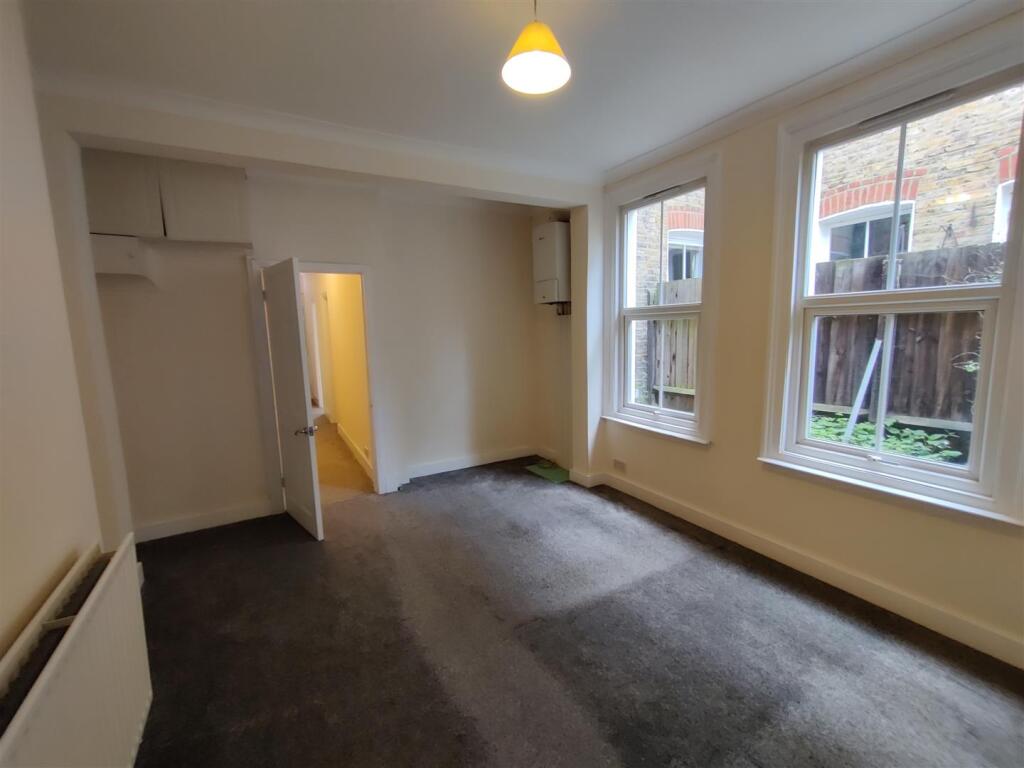 32 Kettering Street Livingroom back.jpg