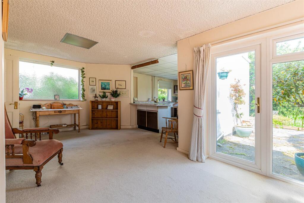 Highfield Road 5-30.jpg