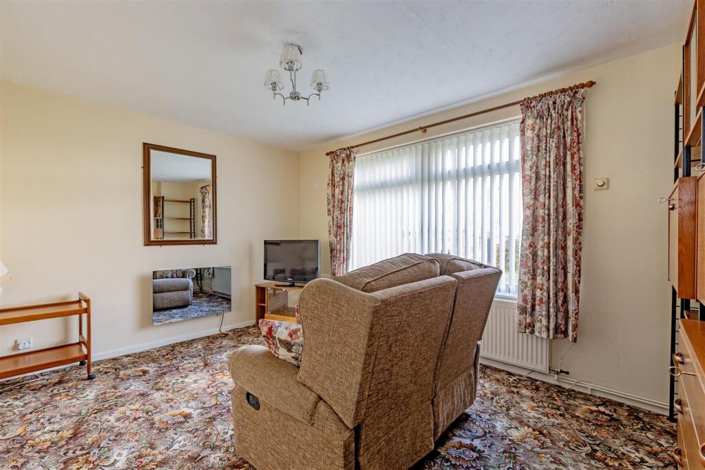 Reception Room-3.jpg