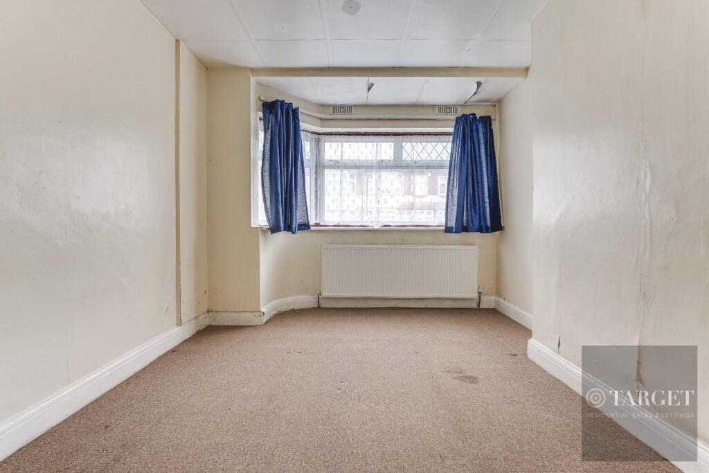 Elanby Crescent WM-4.jpg