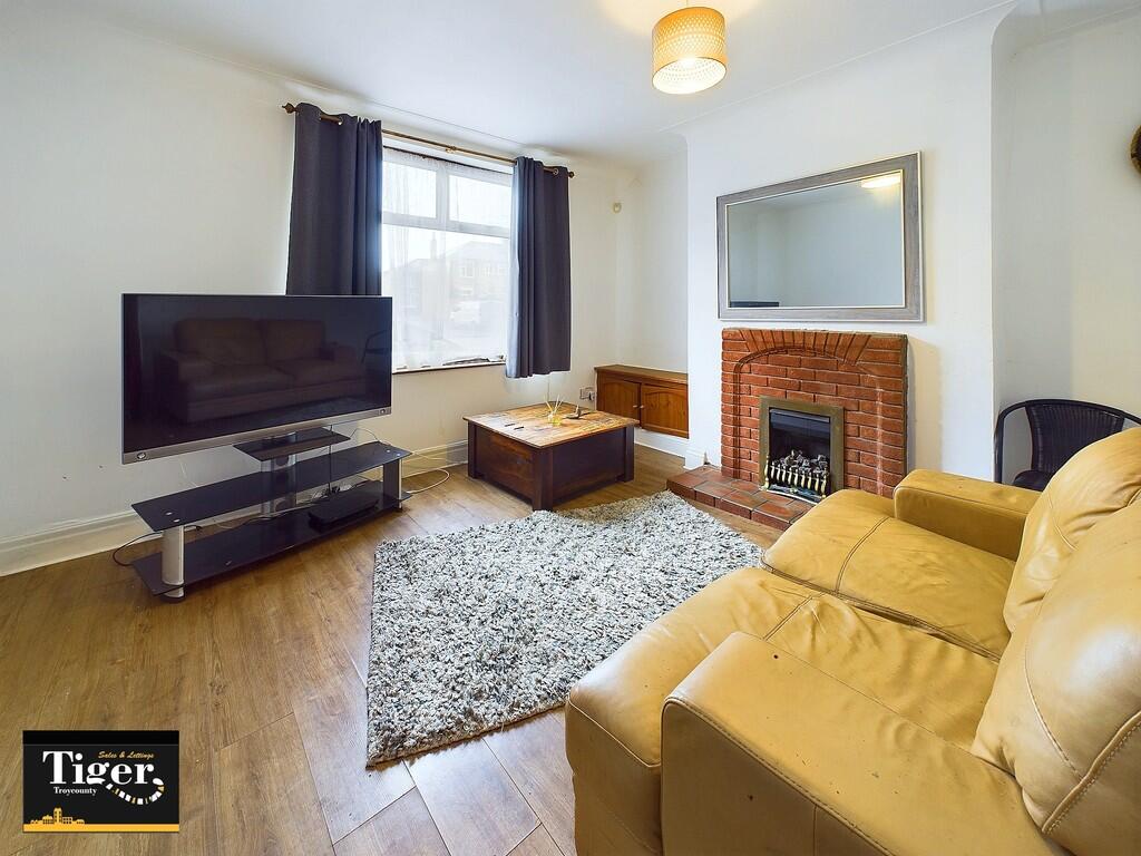 CAM02176G0-PR0458...