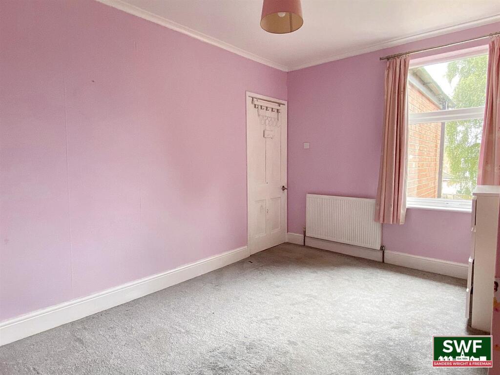 Bedroom2.1.jpg