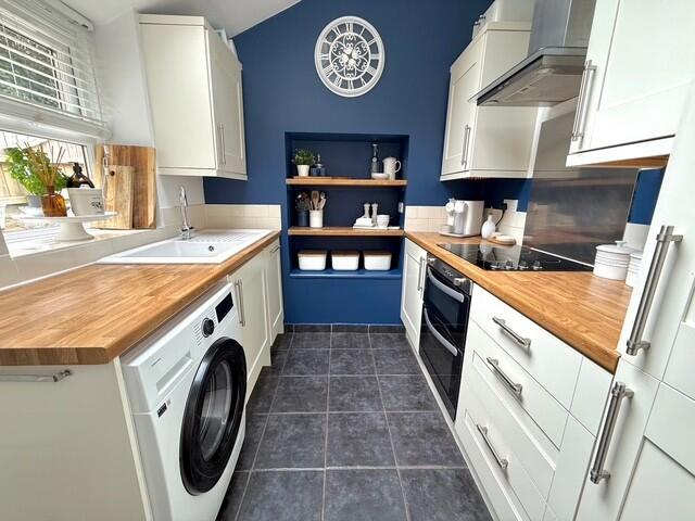 Kitchen Main