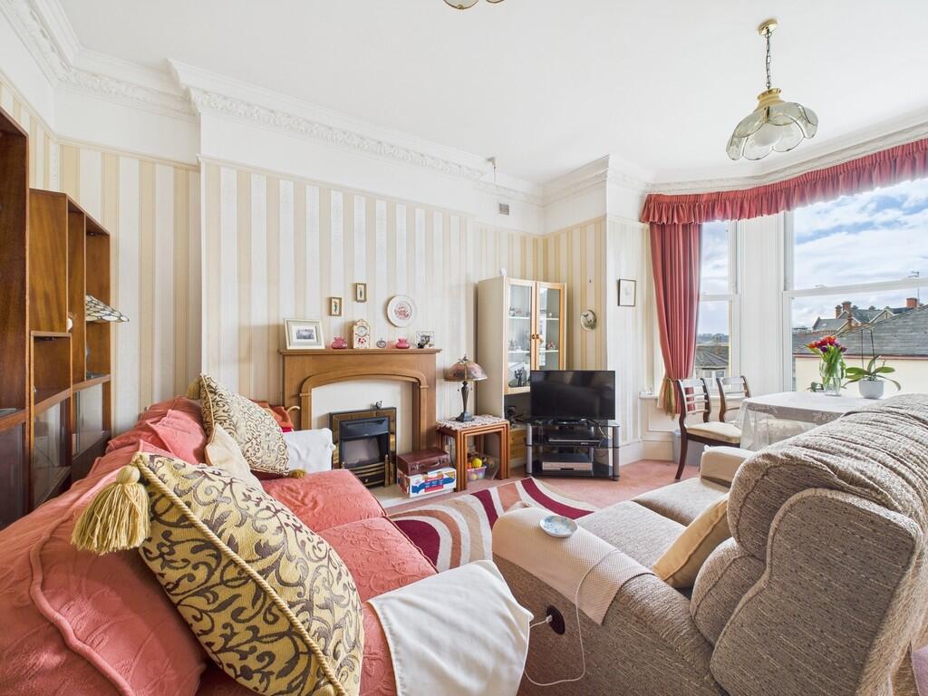 CAM02089G0-PR0433...