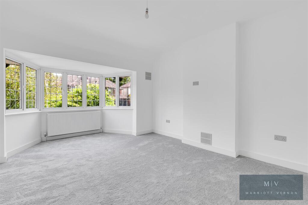 Crest Road 18 MV-6.jpg