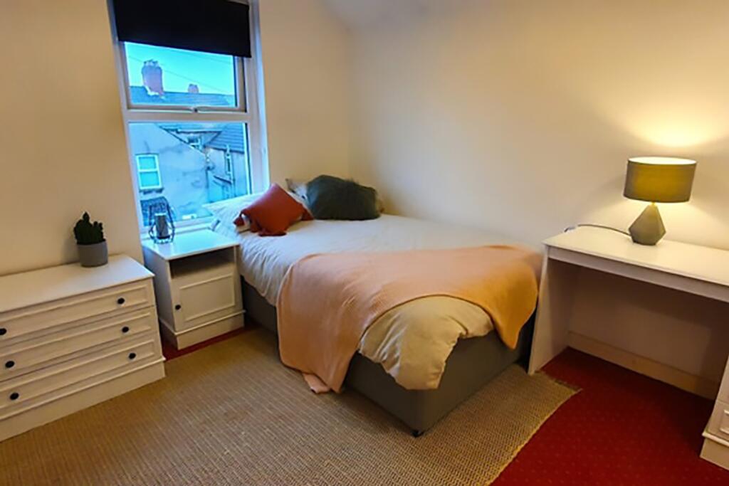 Call 02920 454555 to secure your viewing_8