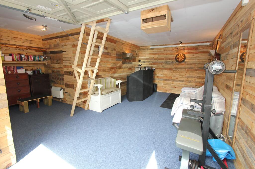 Garage / Entertaining Hub