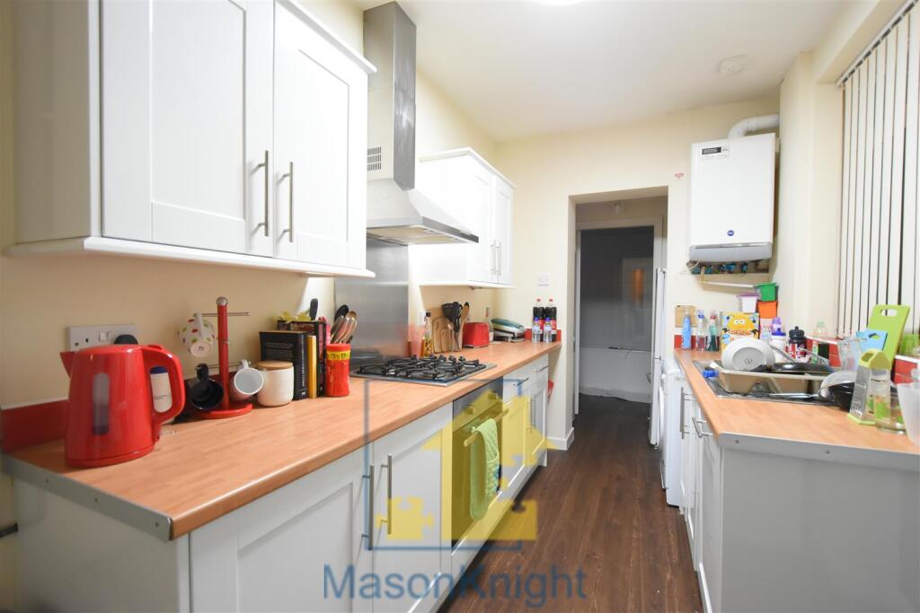 Kitchen2 - Copy.jpg