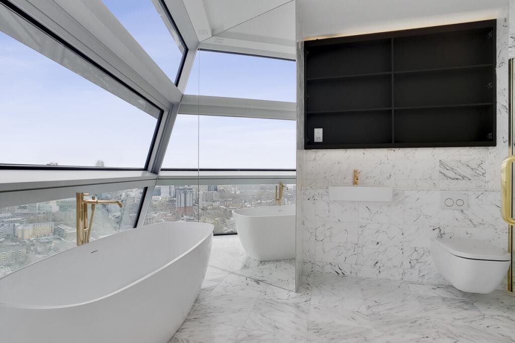 8_Master_Ensuite_6