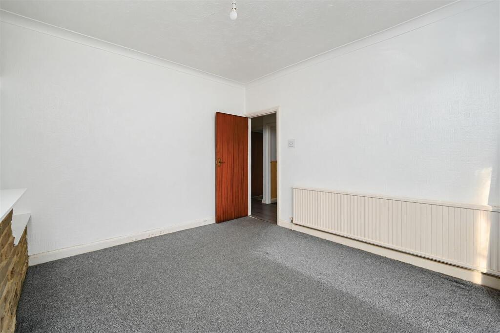 Beechers Road, BN41 (8).jpg