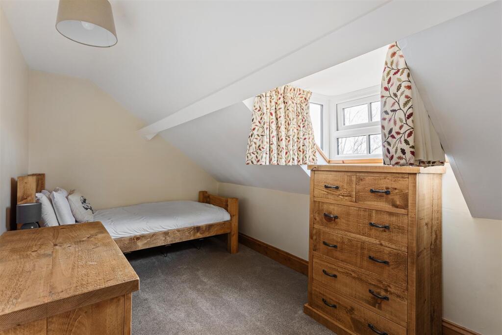 72 Westgate Pickering-01.jpg