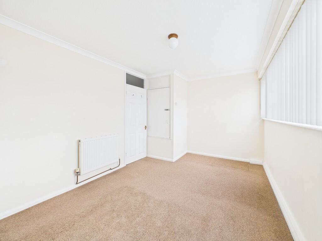 CAM02089G0-PR0560...