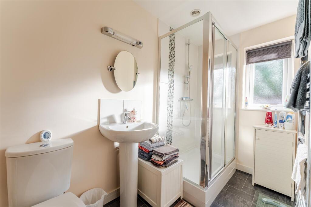 1A Elm Close Yatton BS49 4EL 28.jpg