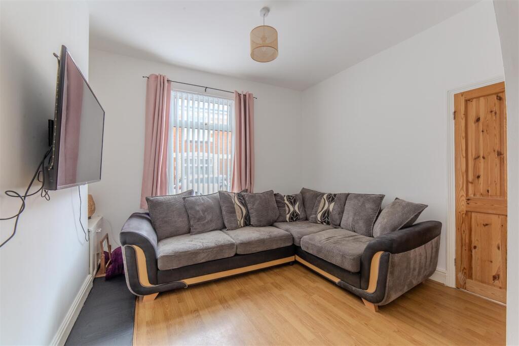 24 Florence Place-7.jpg