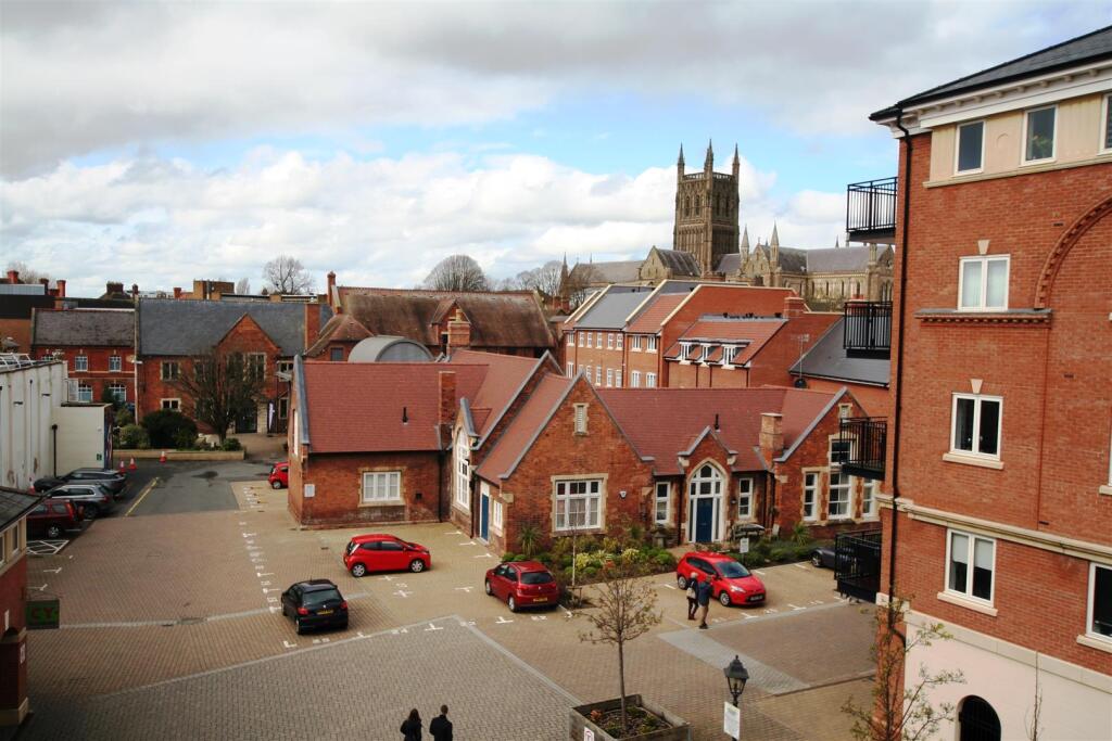 doughtycourt,9frontview.JPG