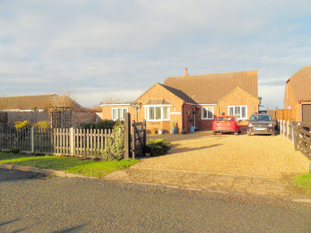 FRONT &amp; DRIVEWAY