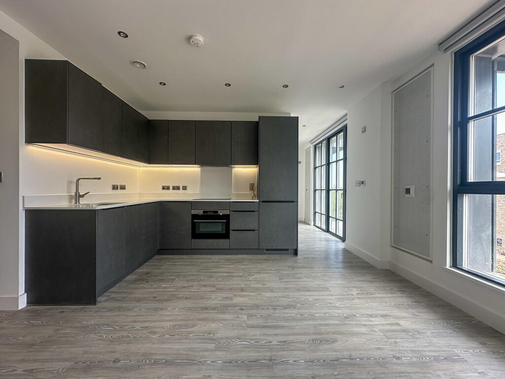 Kitchen/ Living