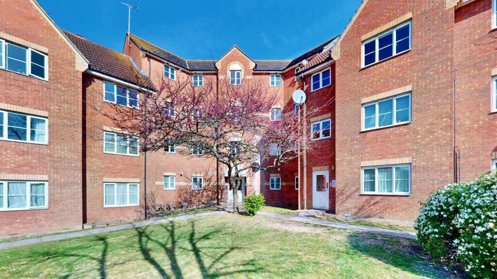 24-Westfield-Gardens-04132025_131422 2.jpg