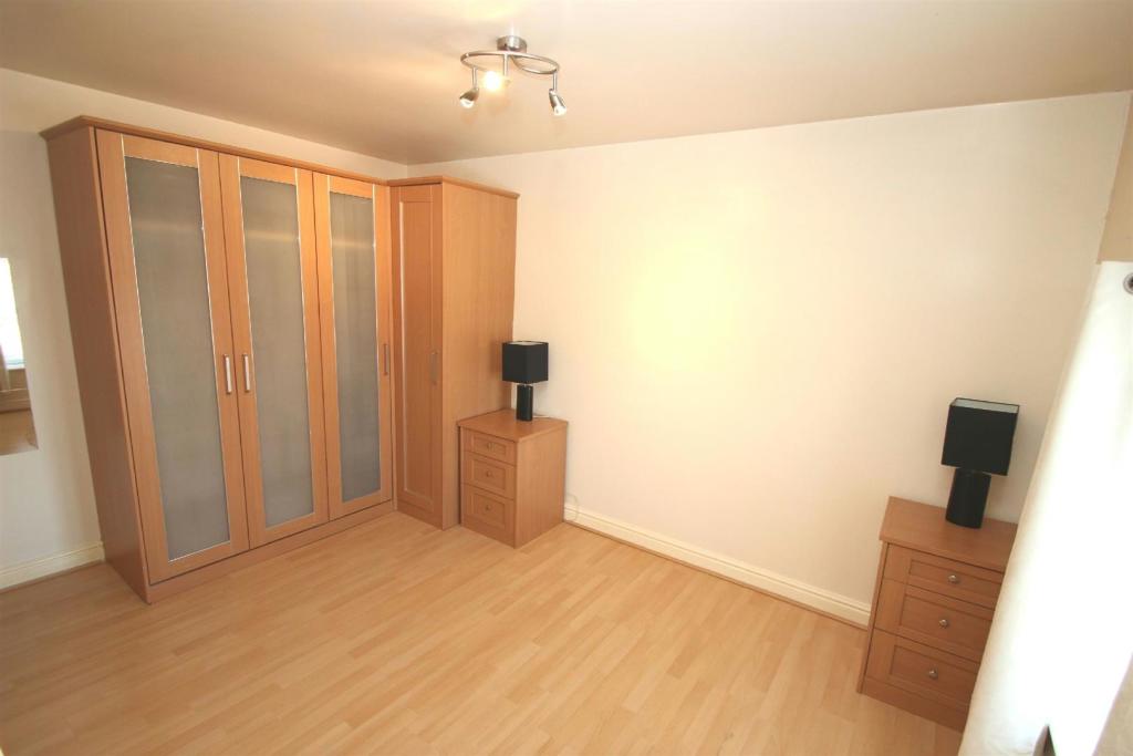 Bedroom 1 Aspect 2