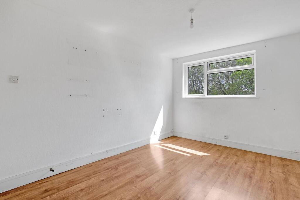 10-6b57JHPropWpen - 5 Harley Court -28-medium.JPG