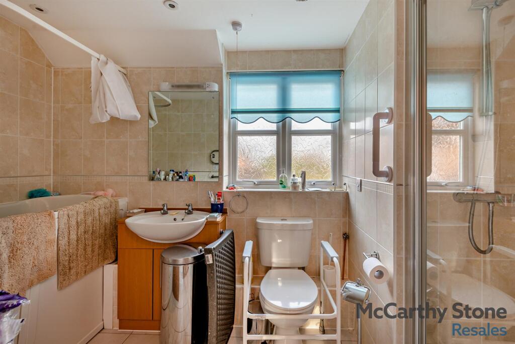 8633011-interior03-800.jpg