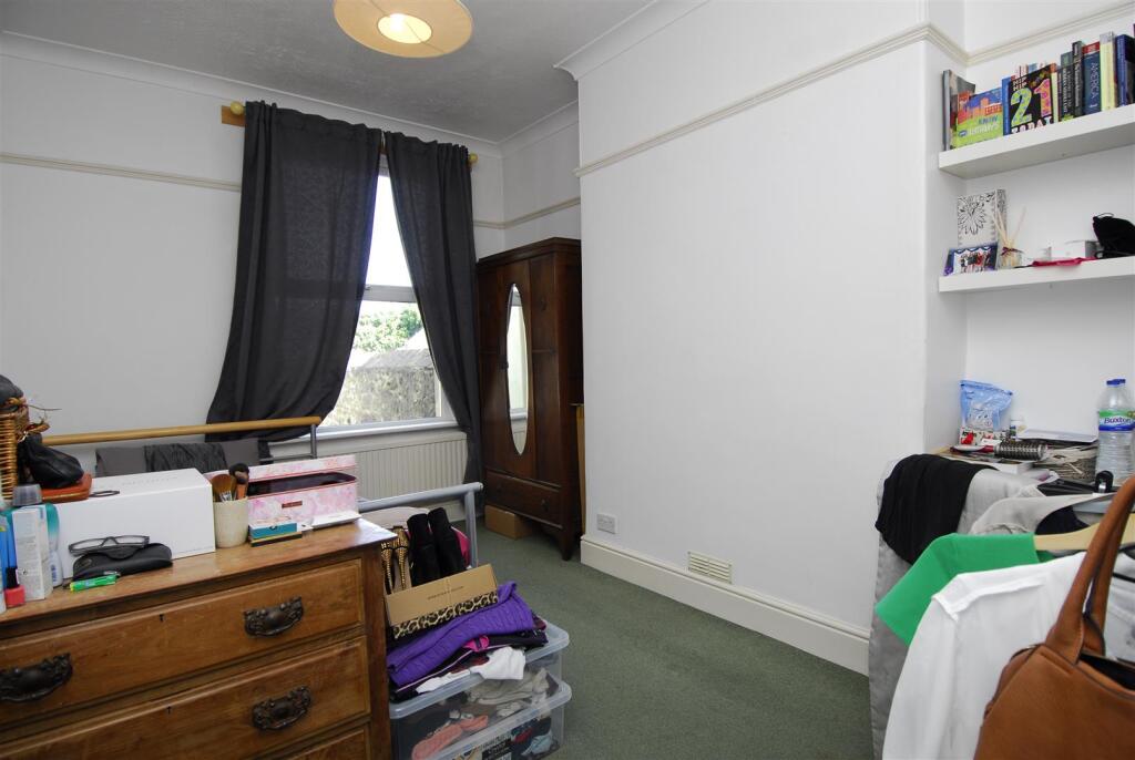 30HoldsworthSt002.JPG