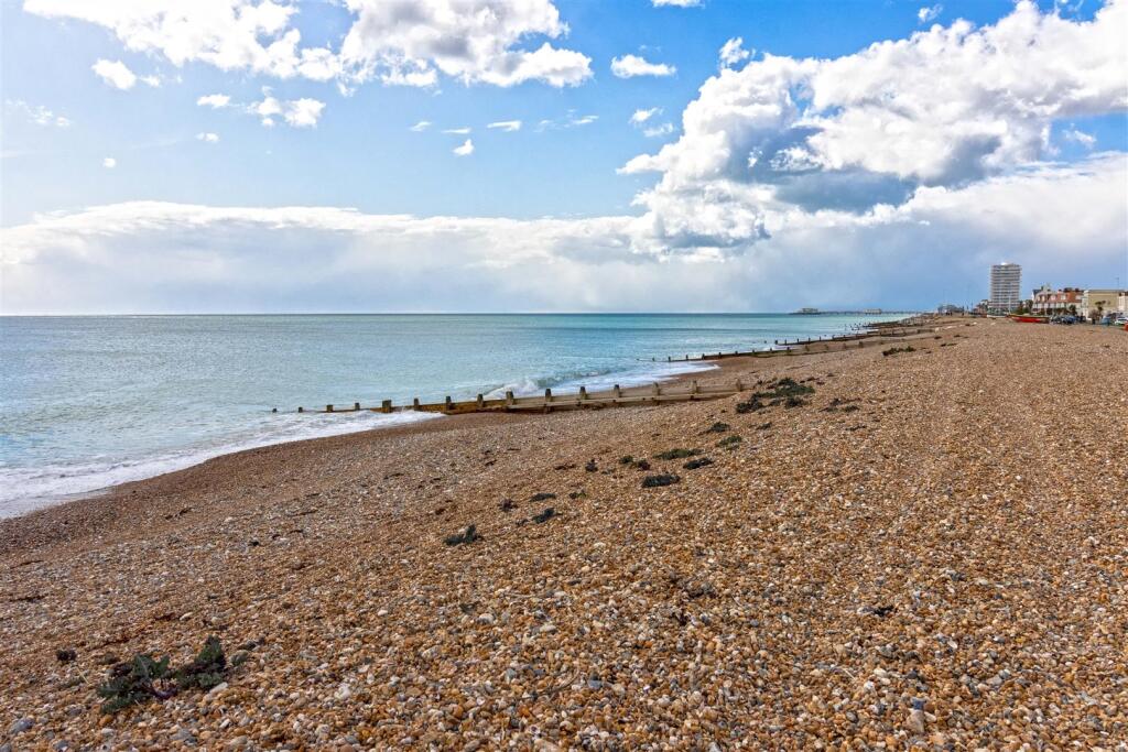 For Sale by Aspire Residential - Alexandra Road