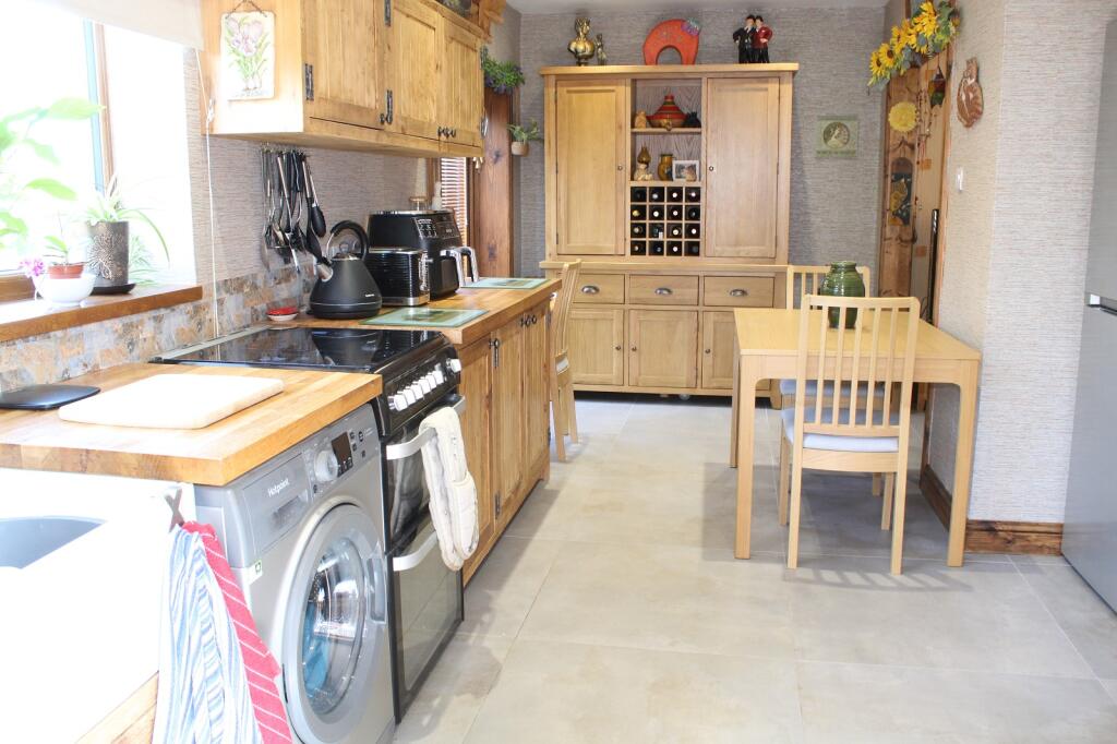 Fitted  Dining Kitchen