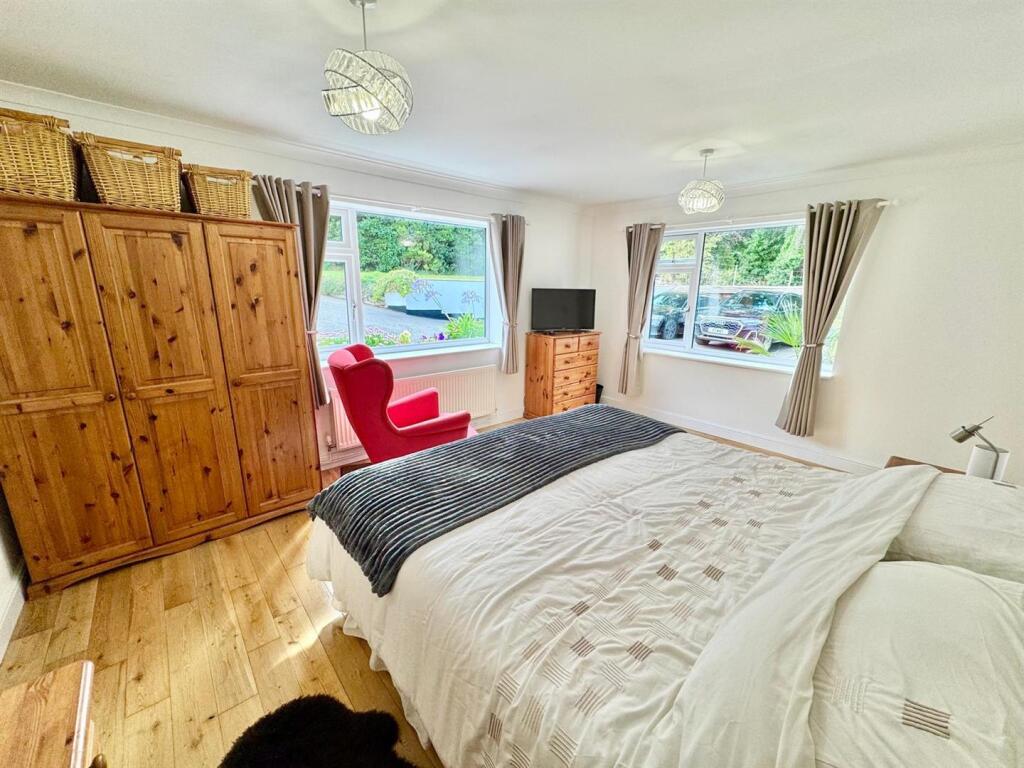 PHOTO-2025-09-05-10-47-50 (19).jpg