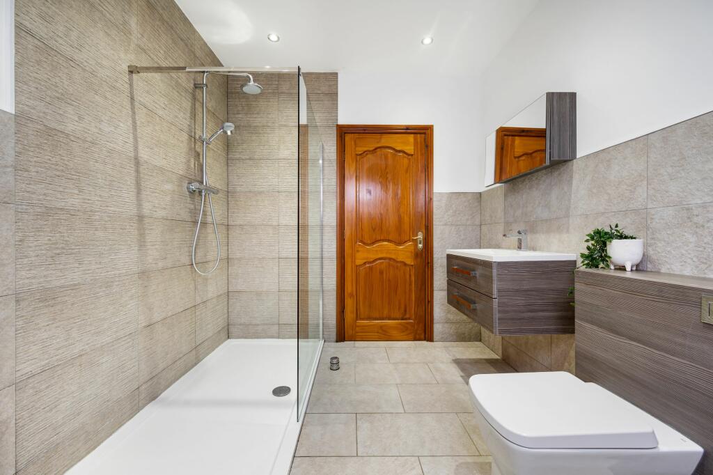 Principal Ensuite