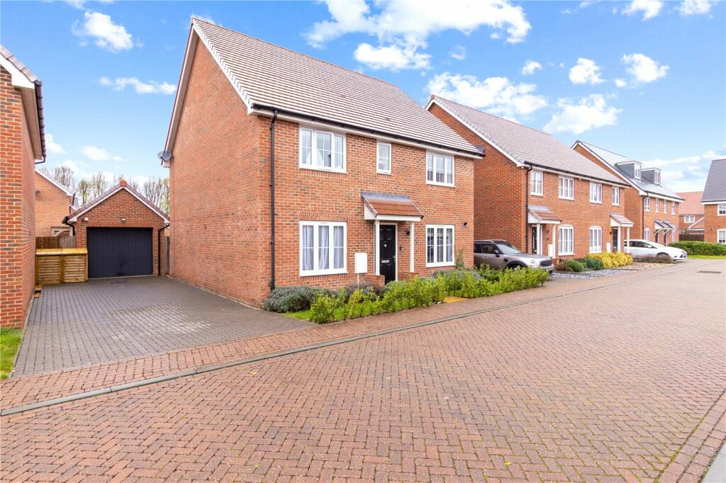 Garage/Driveway