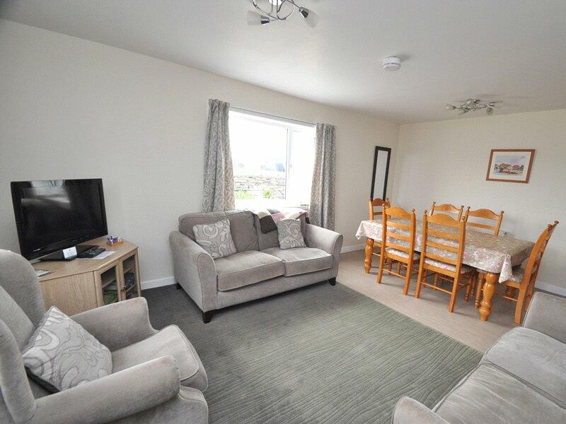 2 Bed Sc Living Room