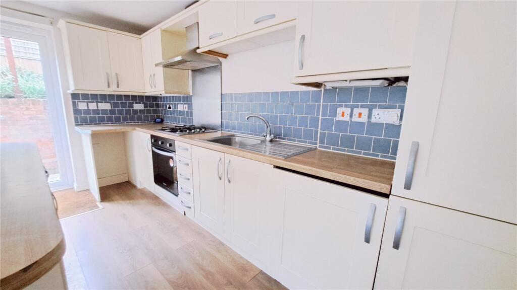Living Room/Kitchen