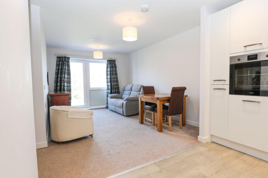 Open Plan Living/Dining/Kitchen