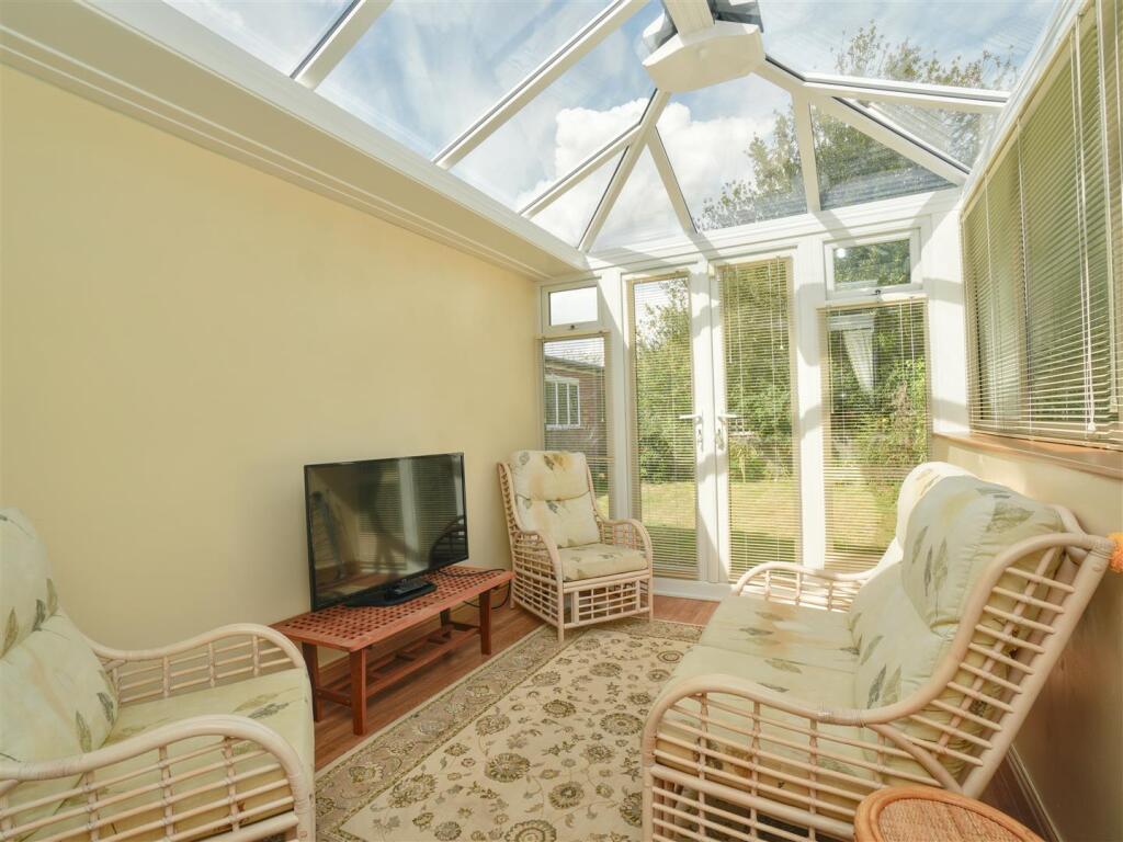 Conservatory / Garden Room
