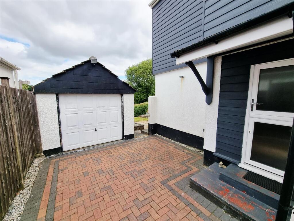 Garage.jpg
