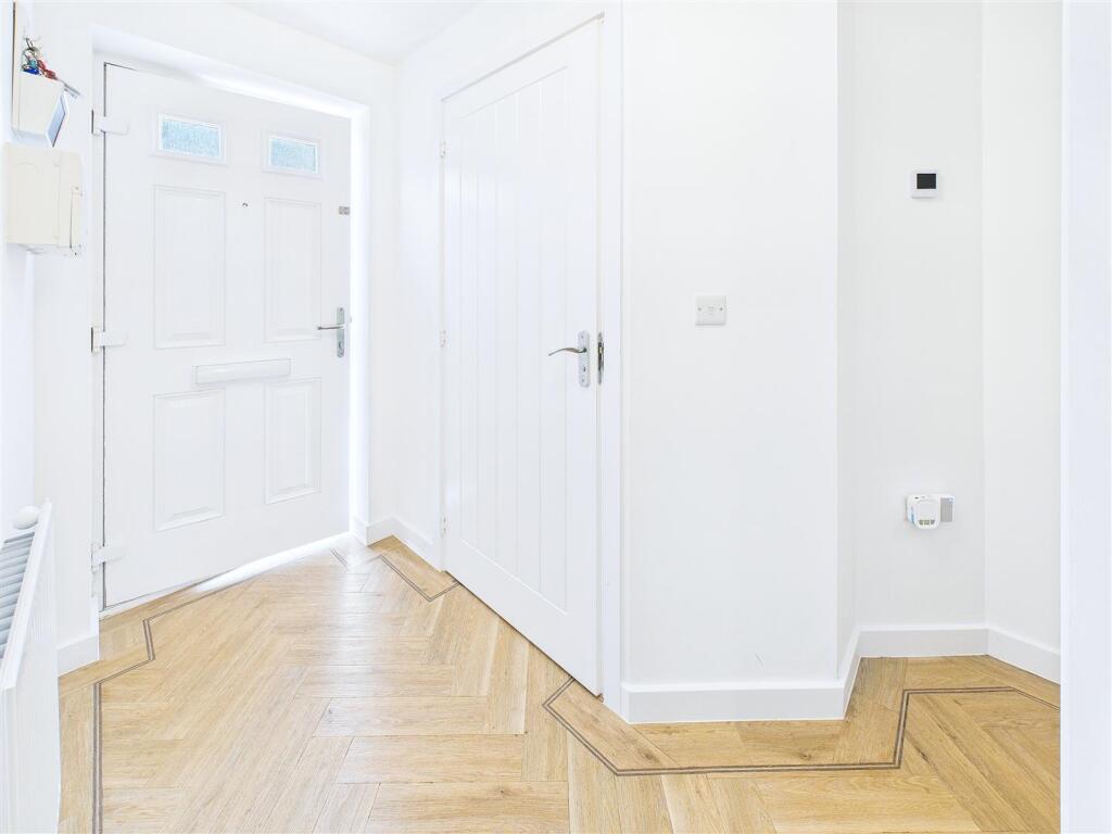 Beveridge Road, Anslow (6).jpg