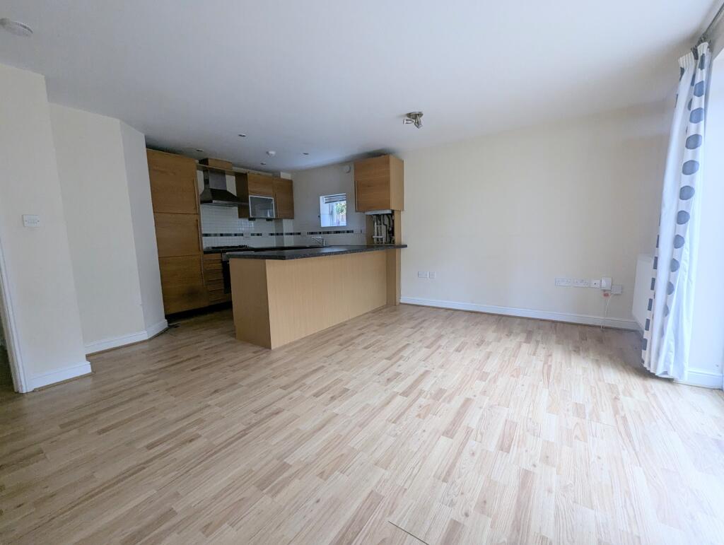 1000031851 T202508131423.jpg