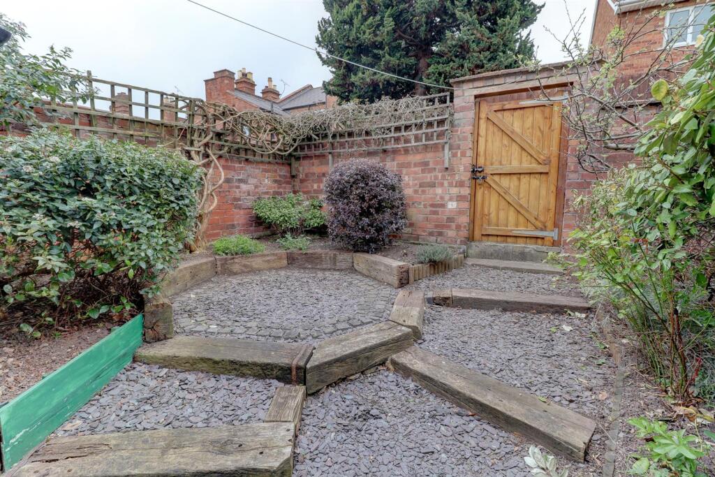 Courtyard Garden