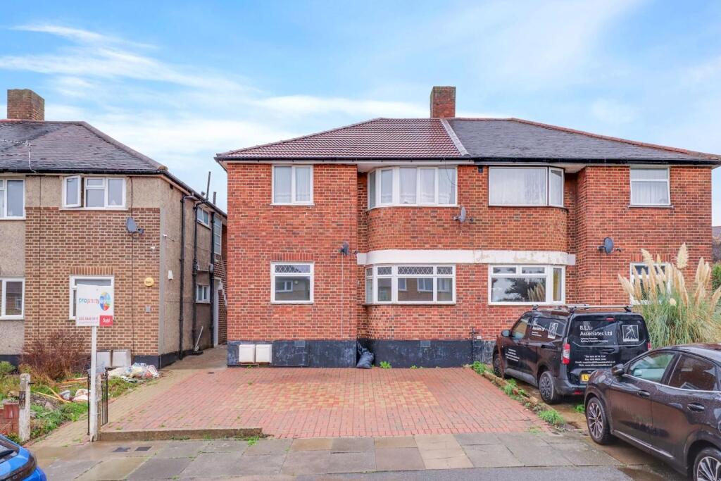 14-617fJHPropWorld - 21 Meadowview Close - 40-medi