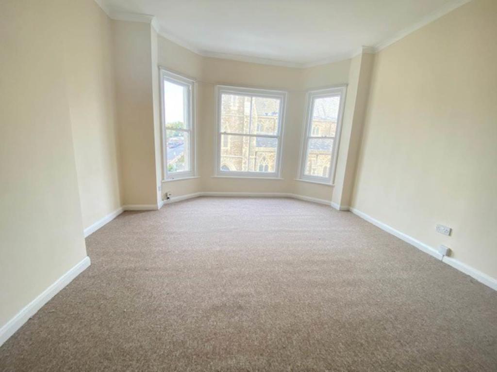 Sitting Room pic 2