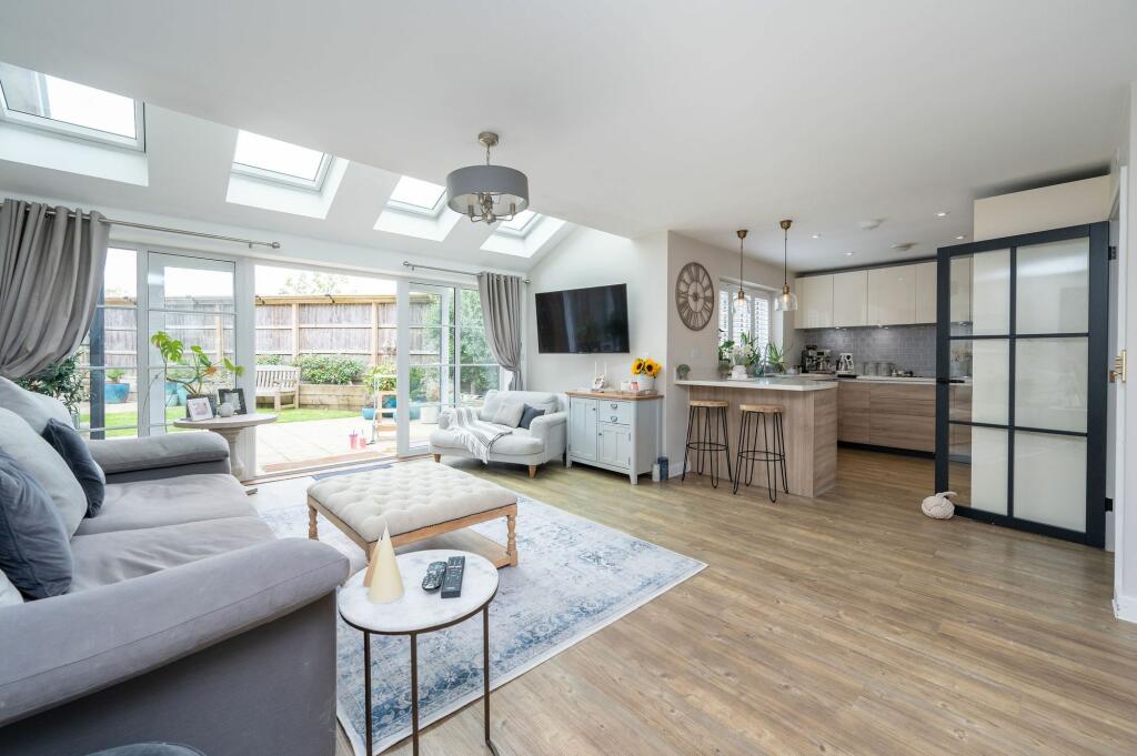 Kitchen/ Reception Room