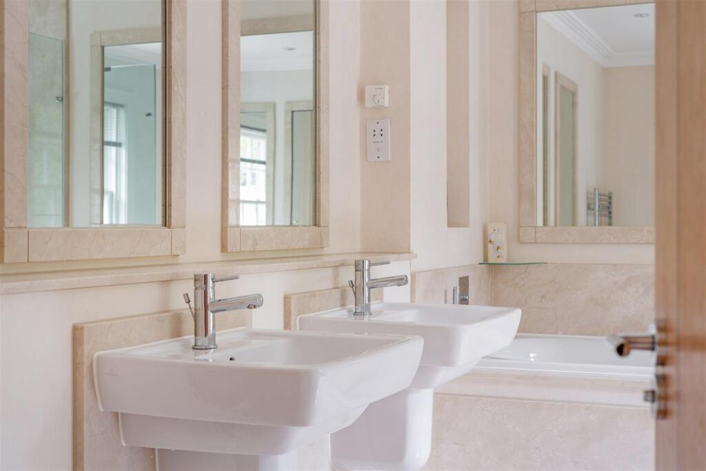 81536_1-Ashwood-Place (35).jpg