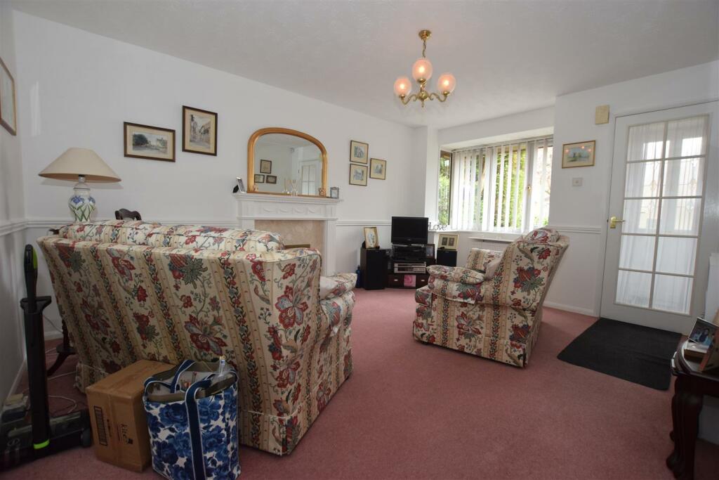 63 Thomas Road, Whitwick