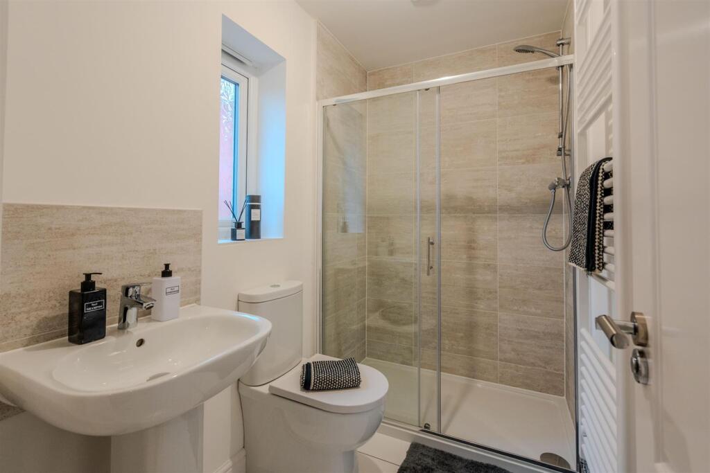 shower room strat.jpg