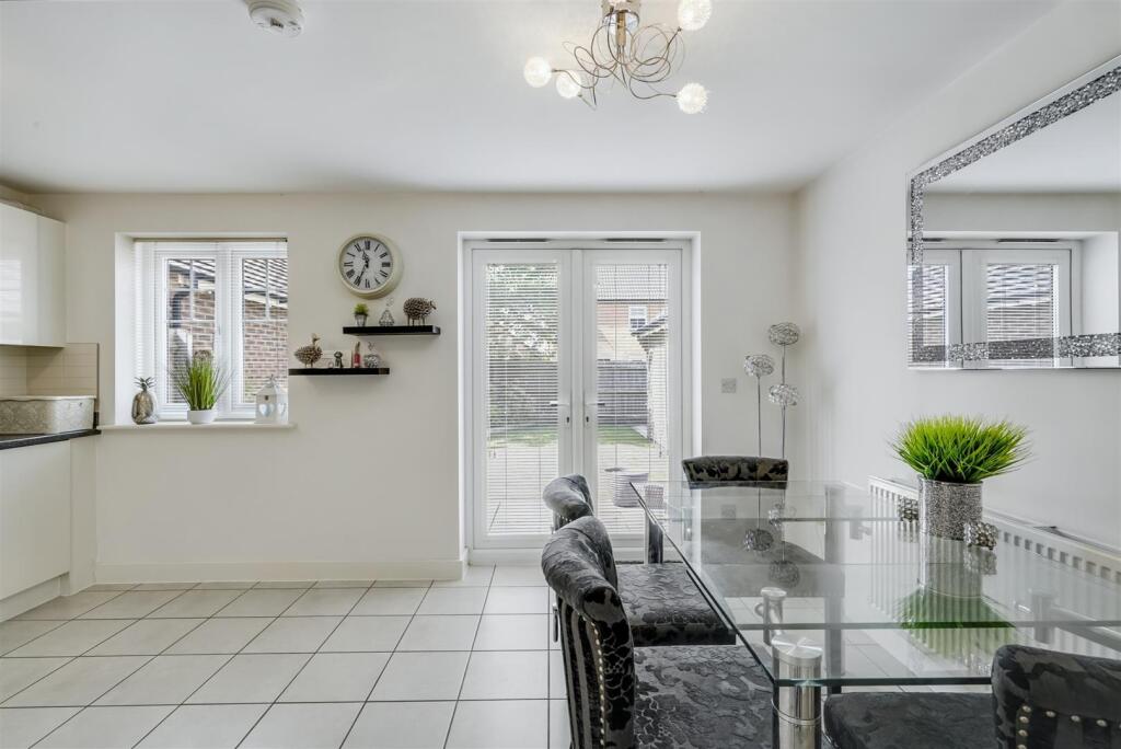 Dining/Living Kitchen