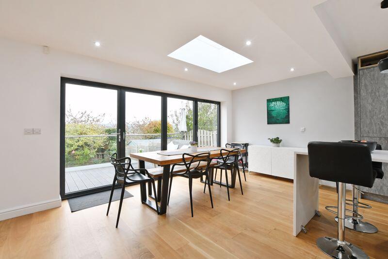 Open Plan Family Dining Kitchen 