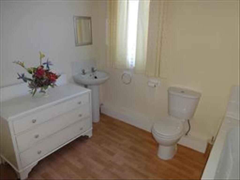 bathroom2